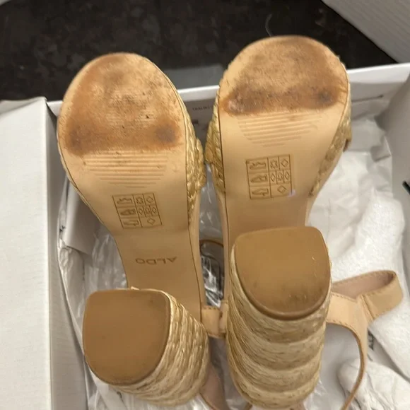 Aldo Huglag Wicker heels. LIKE NEW Size 7 - Picture 6 of 9